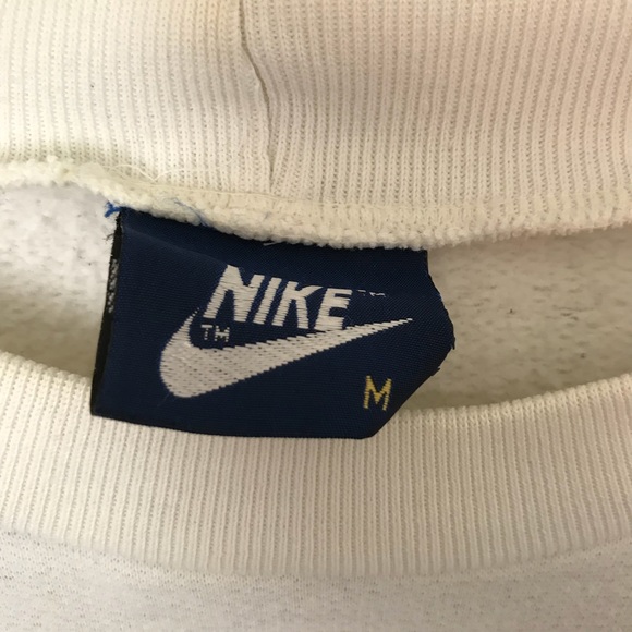 *SOLD*Vintage 80s Nike crew neck sweatshirt - Picture 5 of 8